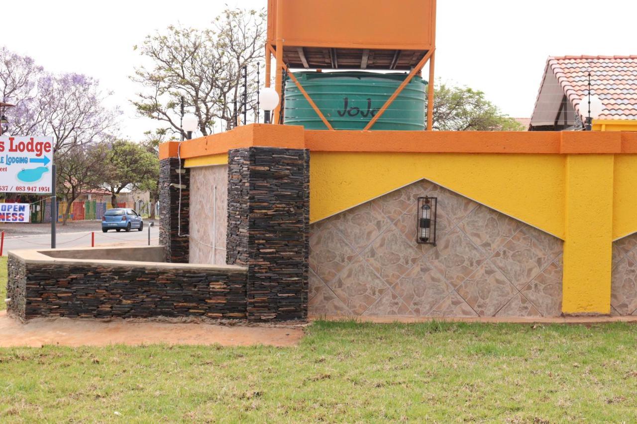 Princess Lodge Rustenburg Eksteriør billede
